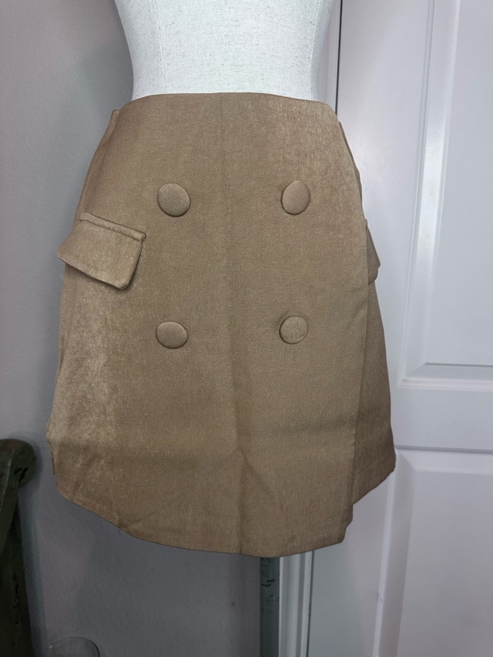 Lulu’s Double-Breasted Camel Mini Skort